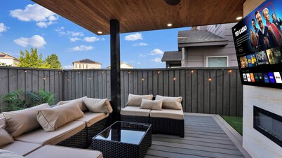 Family Retreat with Private Patio