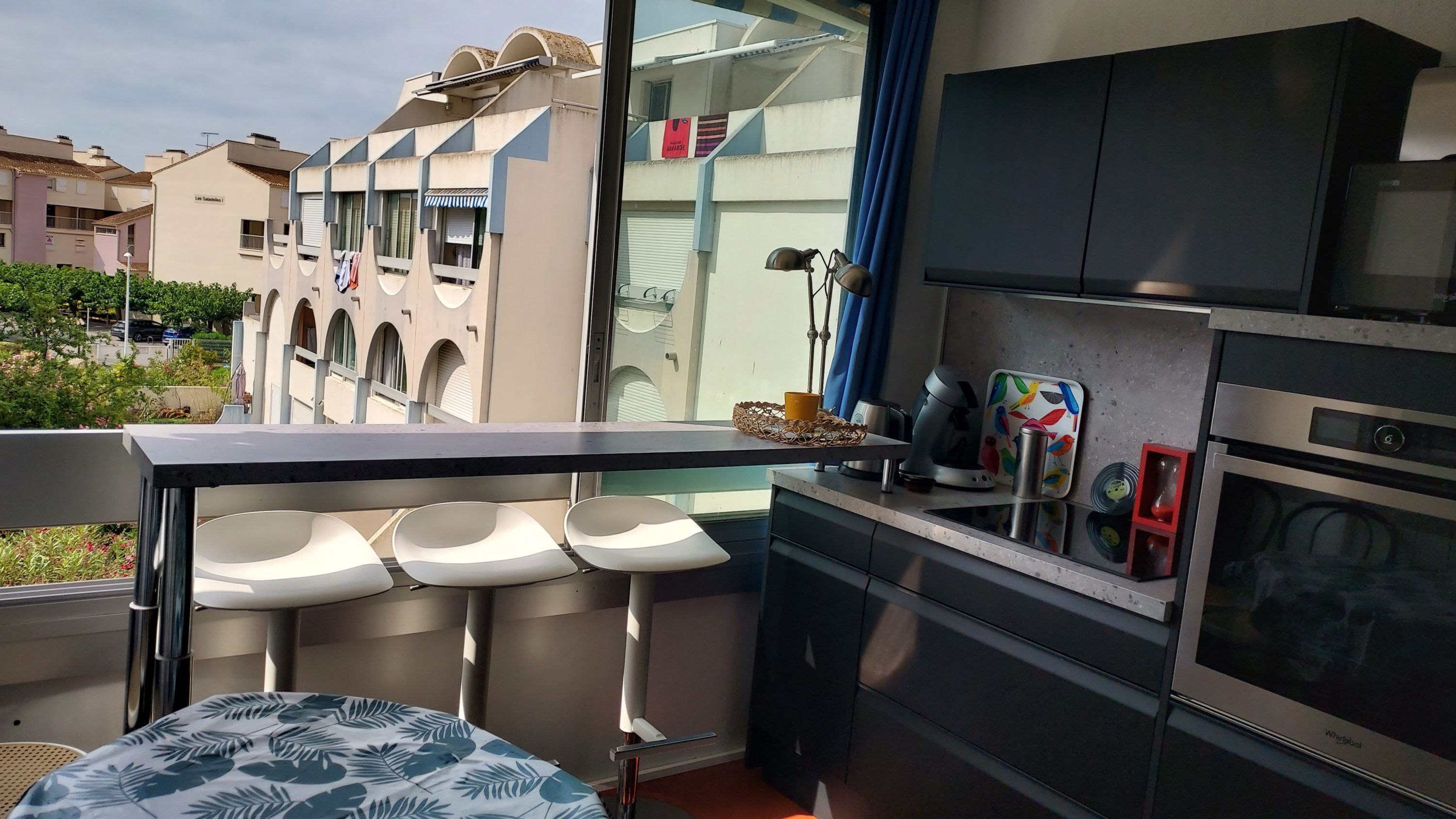 Fridge, microwave, coffee/tea maker, toaster