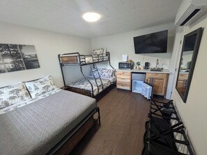 Free WiFi - South of the Border Lodging (Canaan)