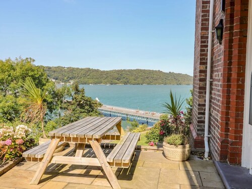 Pass the Keys | Bryn Ogwen Lovely Coastal Property in Bangor
