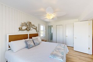 4 habitaciones, tabla de planchar con plancha, wifi y ropa de cama 