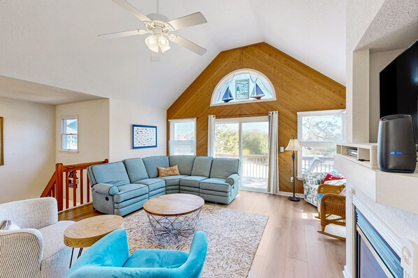 Smart TV, chimenea y futbolito 