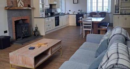 Cozy School House Retreat in Foynes