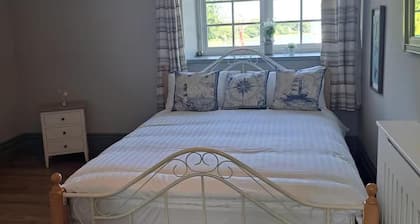 Cozy School House Retreat in Foynes