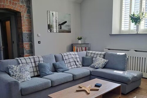 Cozy School House Retreat in Foynes