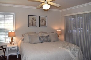 2 bedrooms, iron/ironing board, internet, bed sheets