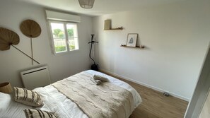 2 chambres, fer et planche à repasser, Wi-Fi, literie fournie