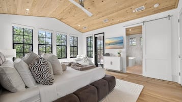 House, Resort View | Laptop workspace, iron/ironing board, free WiFi, bed sheets