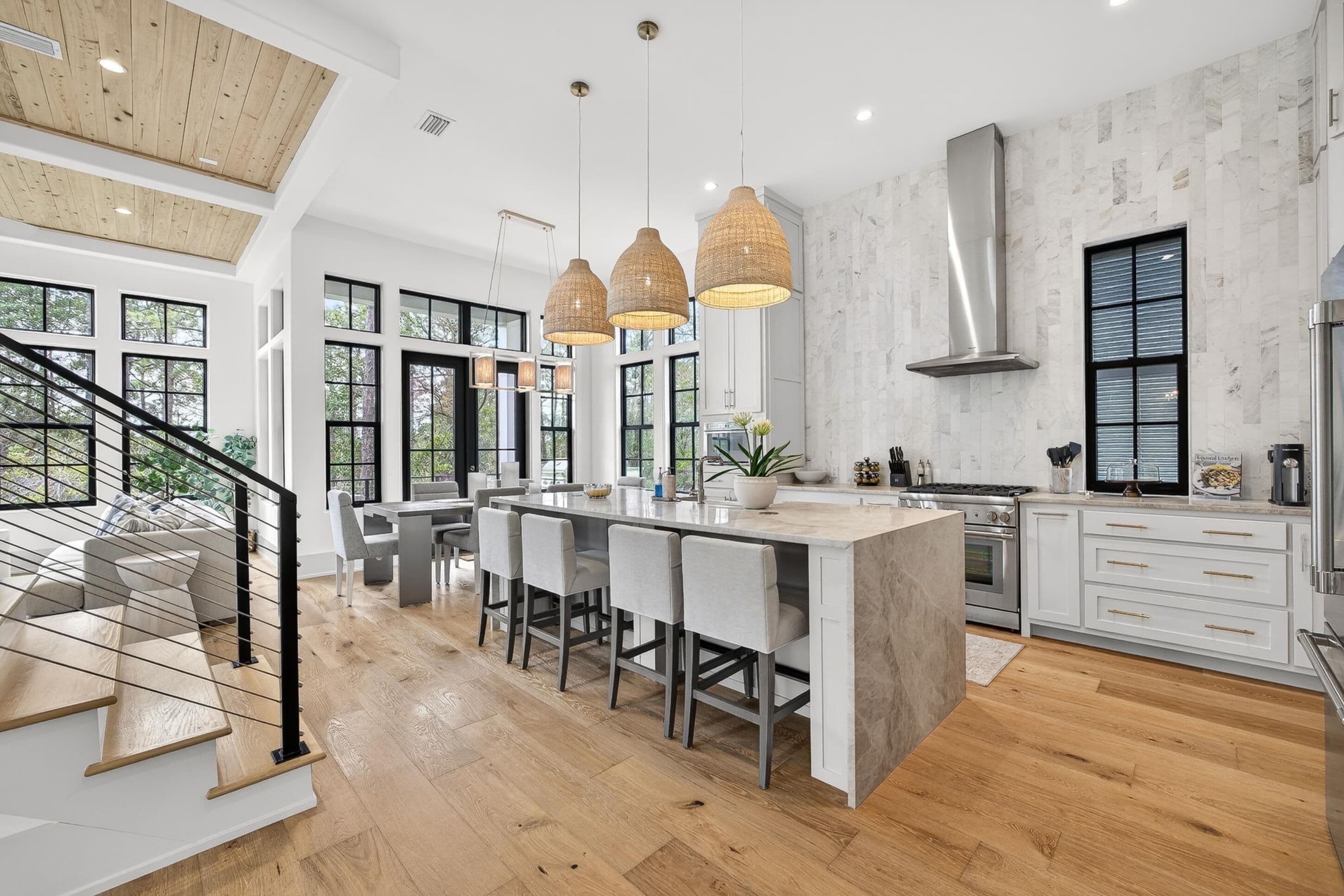 Ferienhaus, Blick auf die Anlage | Eigene Küche | Großer Kühlschrank, Mikrowelle, Ofen, Herdplatte