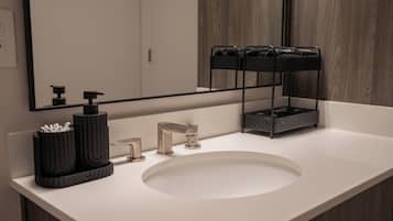 Jetted tub, hair dryer, towels, soap