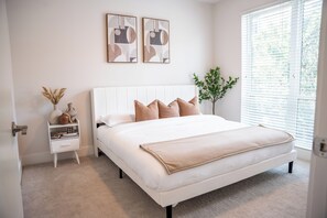 1 bedroom, desk, iron/ironing board, free WiFi