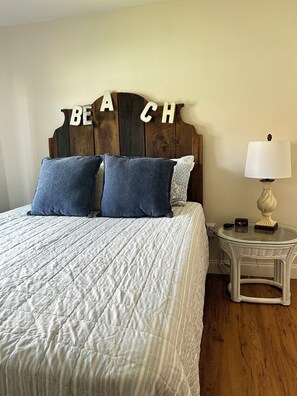 2 bedrooms, desk, iron/ironing board, free WiFi