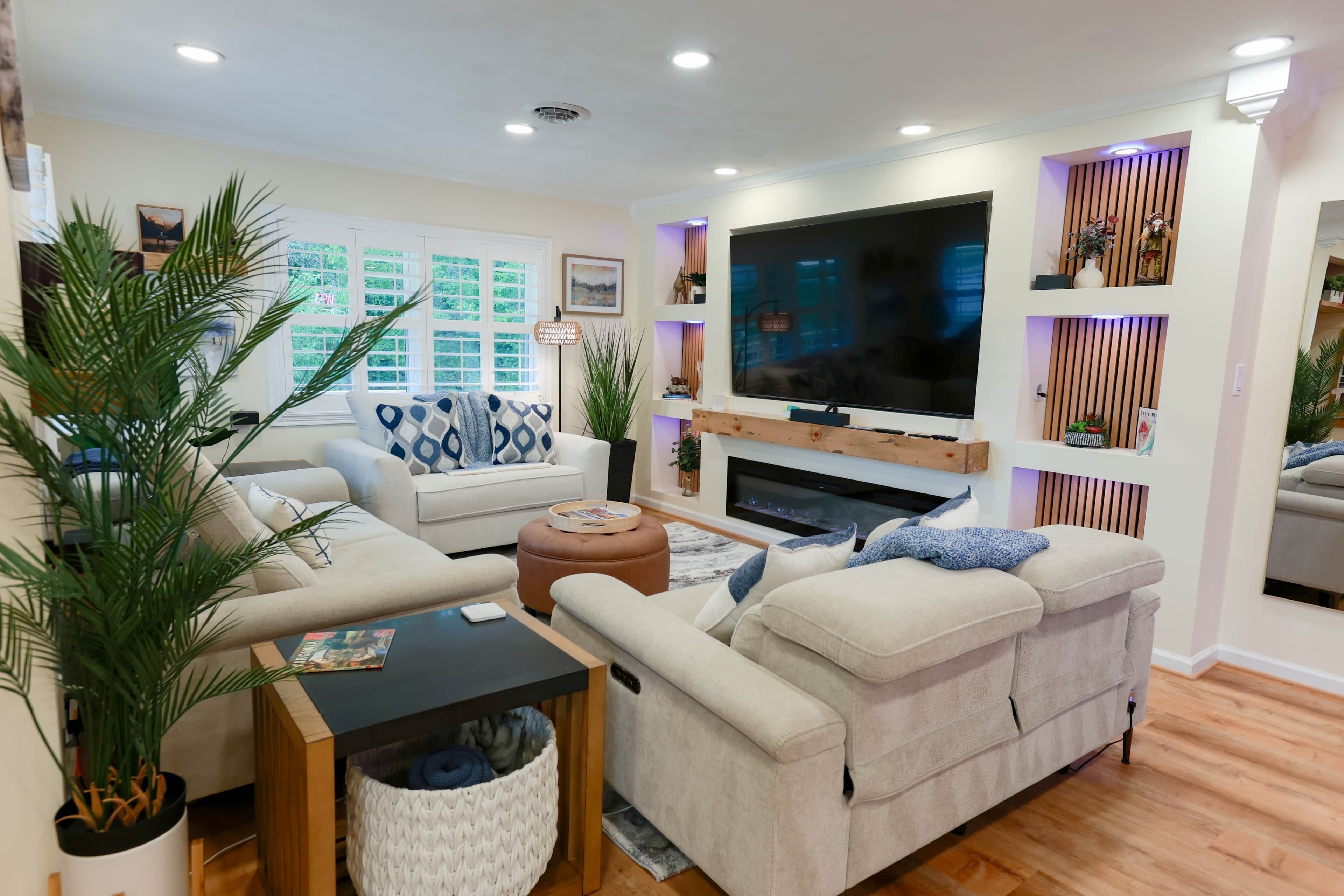 Smart TV, fireplace, stereo