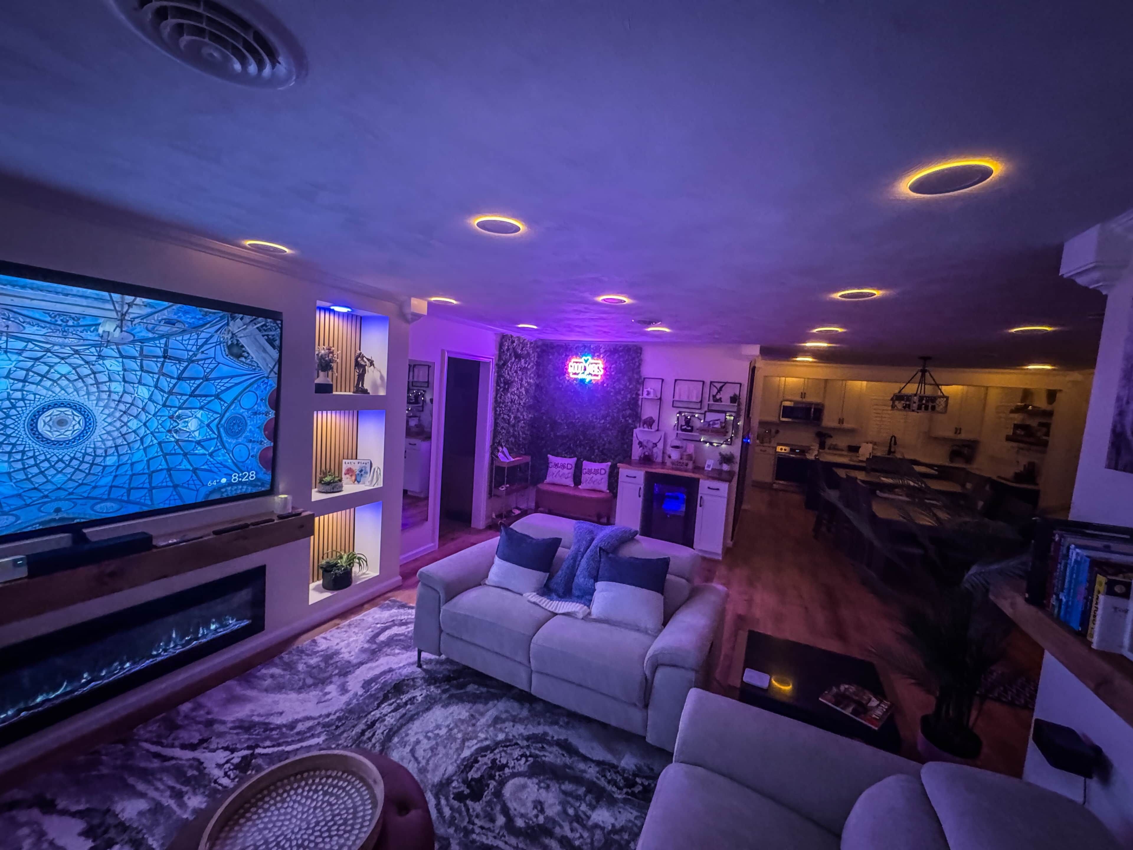 Smart TV, fireplace, stereo