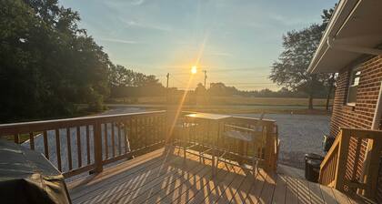 The Vibe: 3BR- Wedding-Ready Retreat with King Comfort & Fire Pit on 10 acres