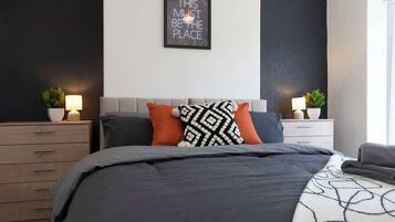 2 bedrooms, iron/ironing board, WiFi, bed sheets