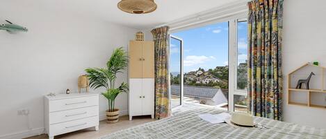 6 Schlafzimmer, Bügeleisen/Bügelbrett, kostenloses WLAN, Bettwäsche