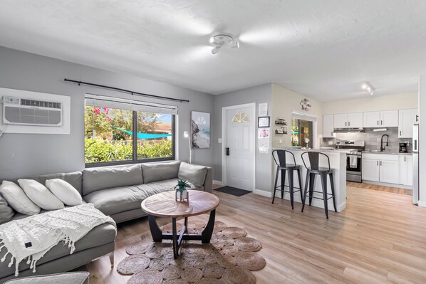 アパートメント パティオ | リビング エリア