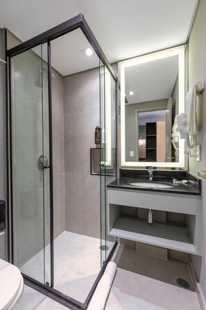 Bathroom - Cozzy Premium Paulista Hotel (SAO PAULO)
