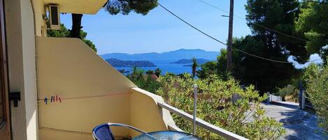 Doppelzimmer, Balkon, Meerblick | Kostenloses WLAN