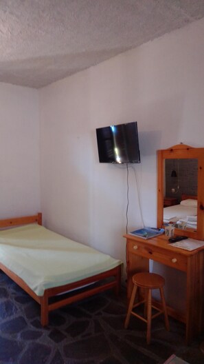 Habitación doble, balcón, vista al mar | Wifi gratis