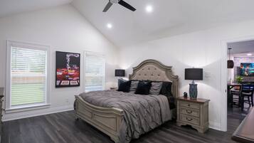 3 makuuhuonetta, silitysrauta/-lauta, Wi-Fi, vuodevaatteet