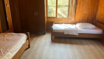 Comfort Room, Garden View