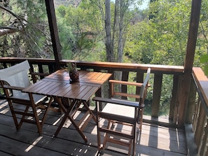 Habitación superior, balcón, vistas al río | Balcón