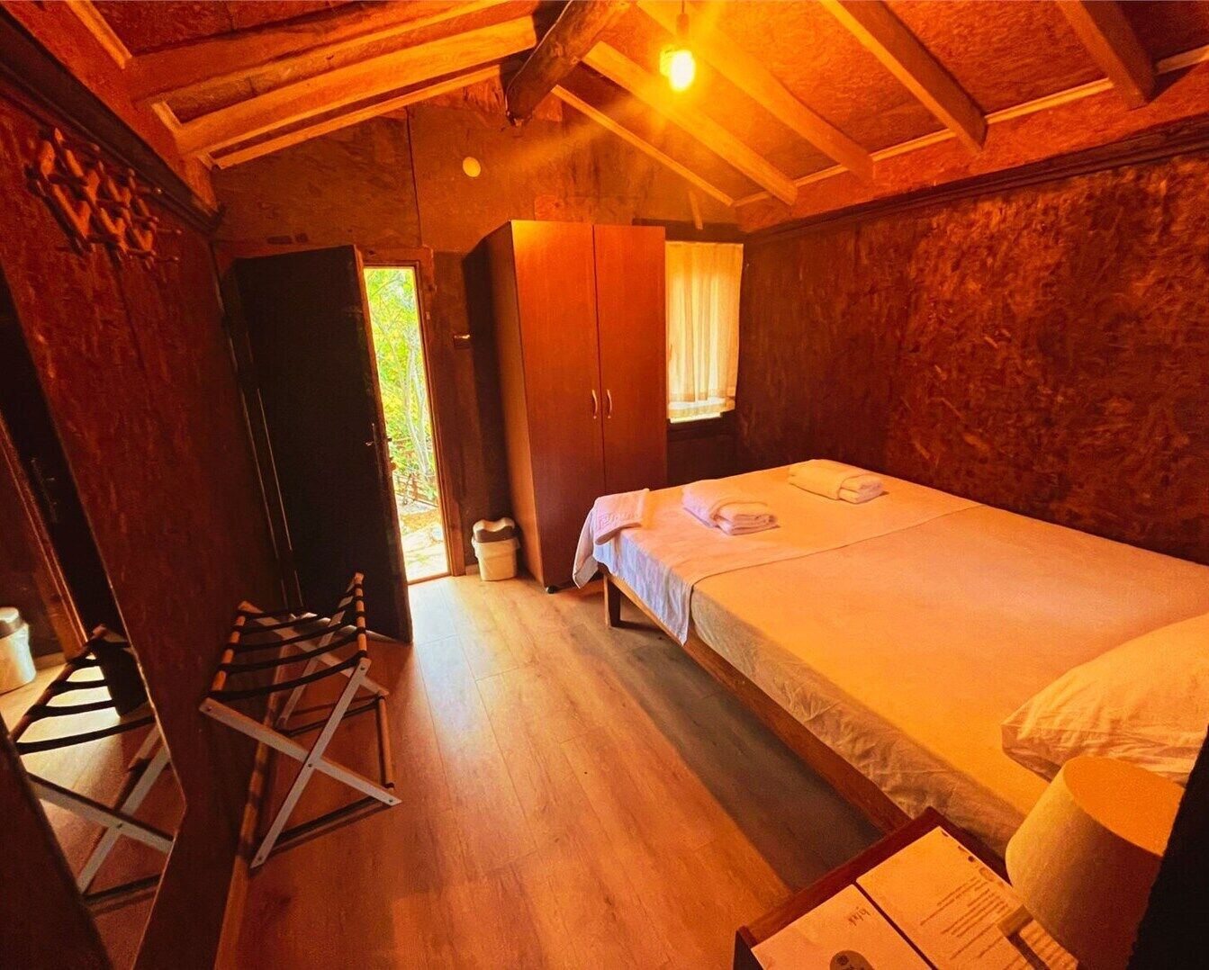 Habitació superior, balcó, vistes al riu