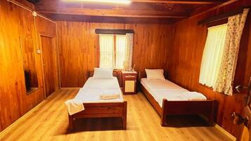 Comfort Room, Garden View