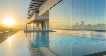 “Comfort & Style at Galería 360 – Pool and Gym”