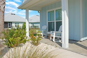 House, Multiple Beds (Tipsy Turtle) | Terrace/patio