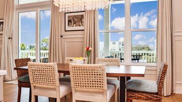 House, Multiple Beds (Villa Laguna) | Dining