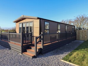 Exterior - Meadows Park 2 (Hull)