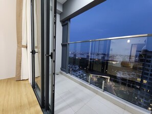 Deluxe Apartment, 2 Bedrooms, City View | Balcony