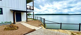 Beautiful new 2-bedroom house on the west side of Possum Kingdom.