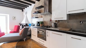 Fridge, microwave, oven, stovetop