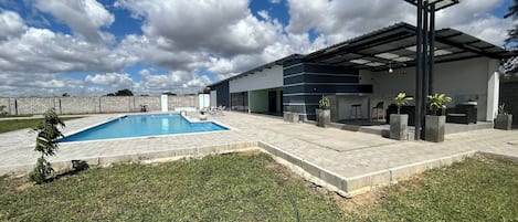 Apartment, 2 Bedrooms, Balcony | Pool