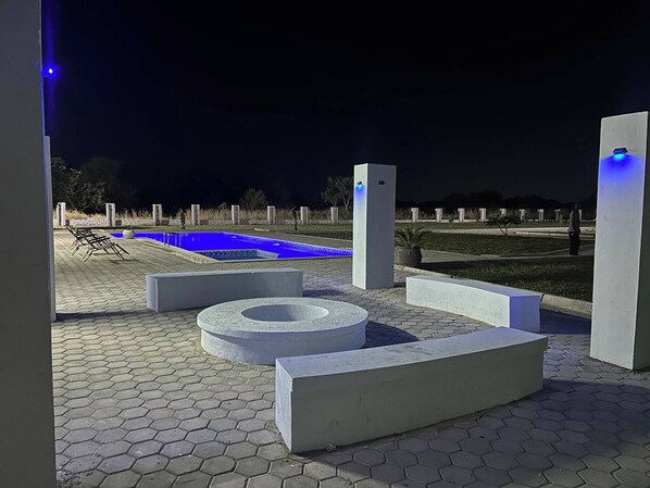 Apartamento, 2 habitaciones, balcón | Piscina | Una piscina al aire libre