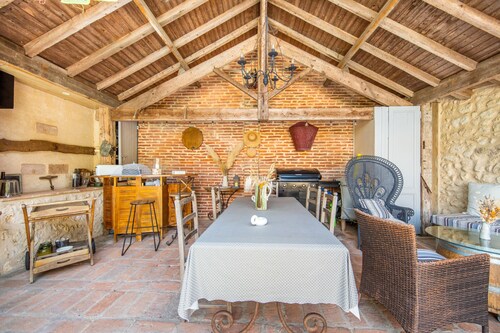 Guest Room Bastide De Mongiraud with Pool