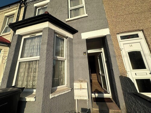 Croydon Dream House on Lancing Road