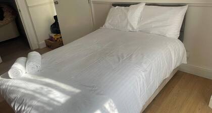 Croydon Dream House on Lancing Road