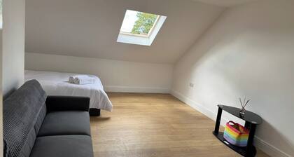 Croydon Dream House on Lancing Road