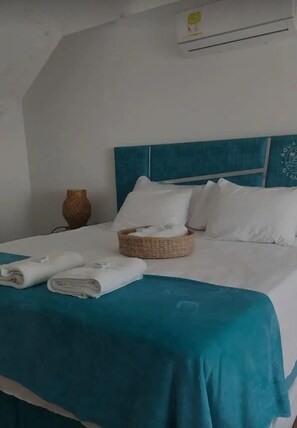 Quarto casal luxo, vista para o oceano | Wi-Fi de cortesia