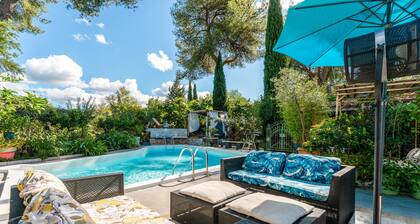 Bed and Breakfast 'Rouge' with Shared Pool, Wi-Fi and Air Conditioning