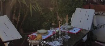 House in Granada with beautiful garden