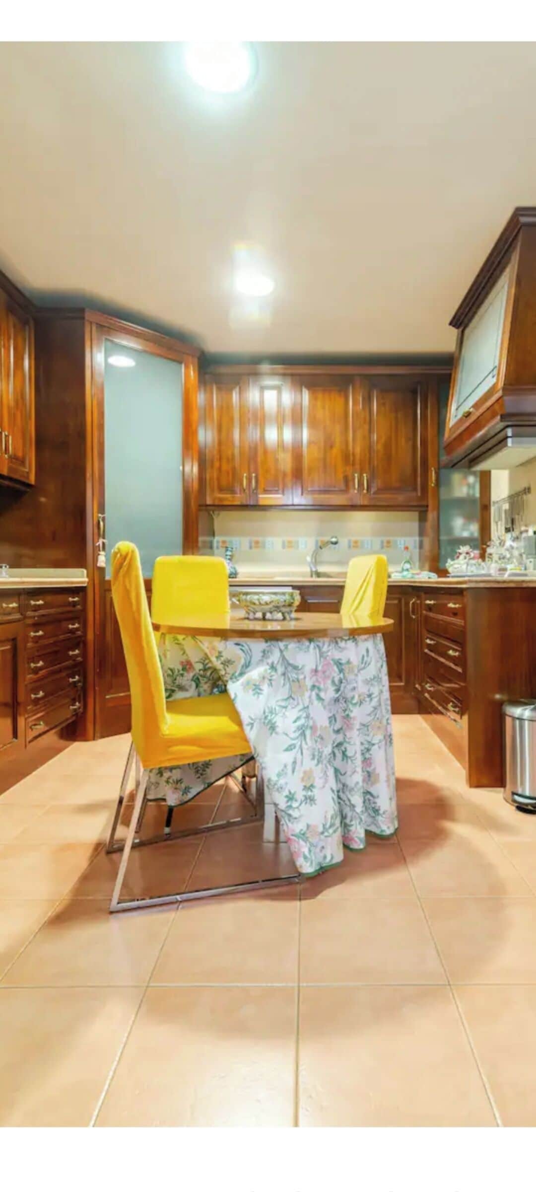 Micro-ondes, four, plaque de cuisson, lave-vaisselle