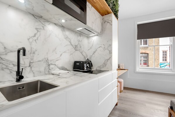 Fridge, microwave, stovetop, toaster