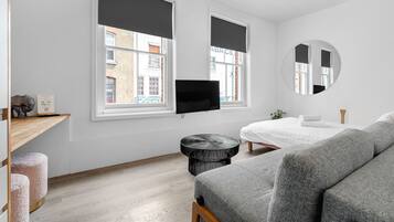 Iron/ironing board, free WiFi, bed sheets