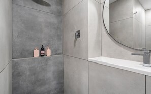 Hair dryer, towels - Cozy Studio on Brick Lane (London)